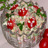 крабовый салат с курицей и помидорами