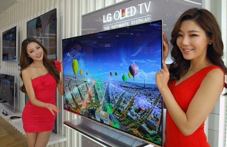LG 55EM9600 450x292 В продажу поступает ультратонкий 55 дюймовый OLED телевизор LG