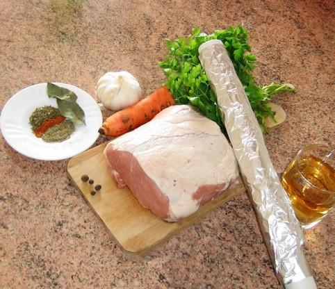 Ингредиенты для приготовления свинины запеченной в фольге